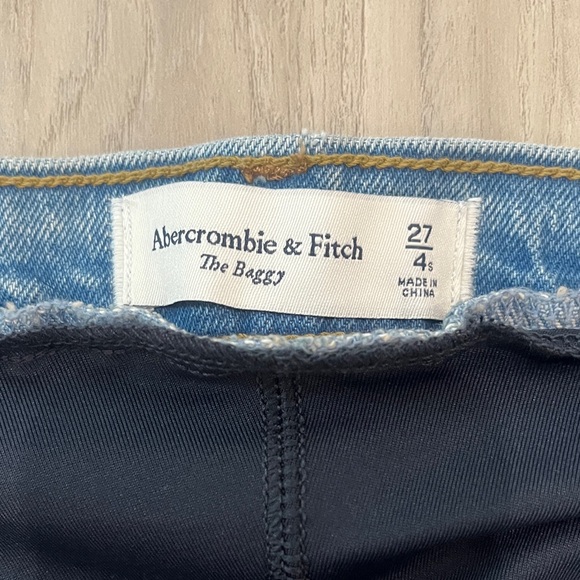 Abercrombie & Fitch Light Blue Women's Baggy Maternity Jeans - Picture 3 of 8